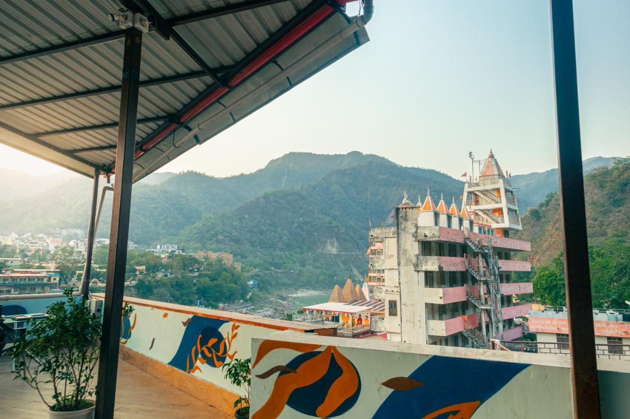 Madpackers Rishikesh 2-0 Hostel ภายนอก รูปภาพ