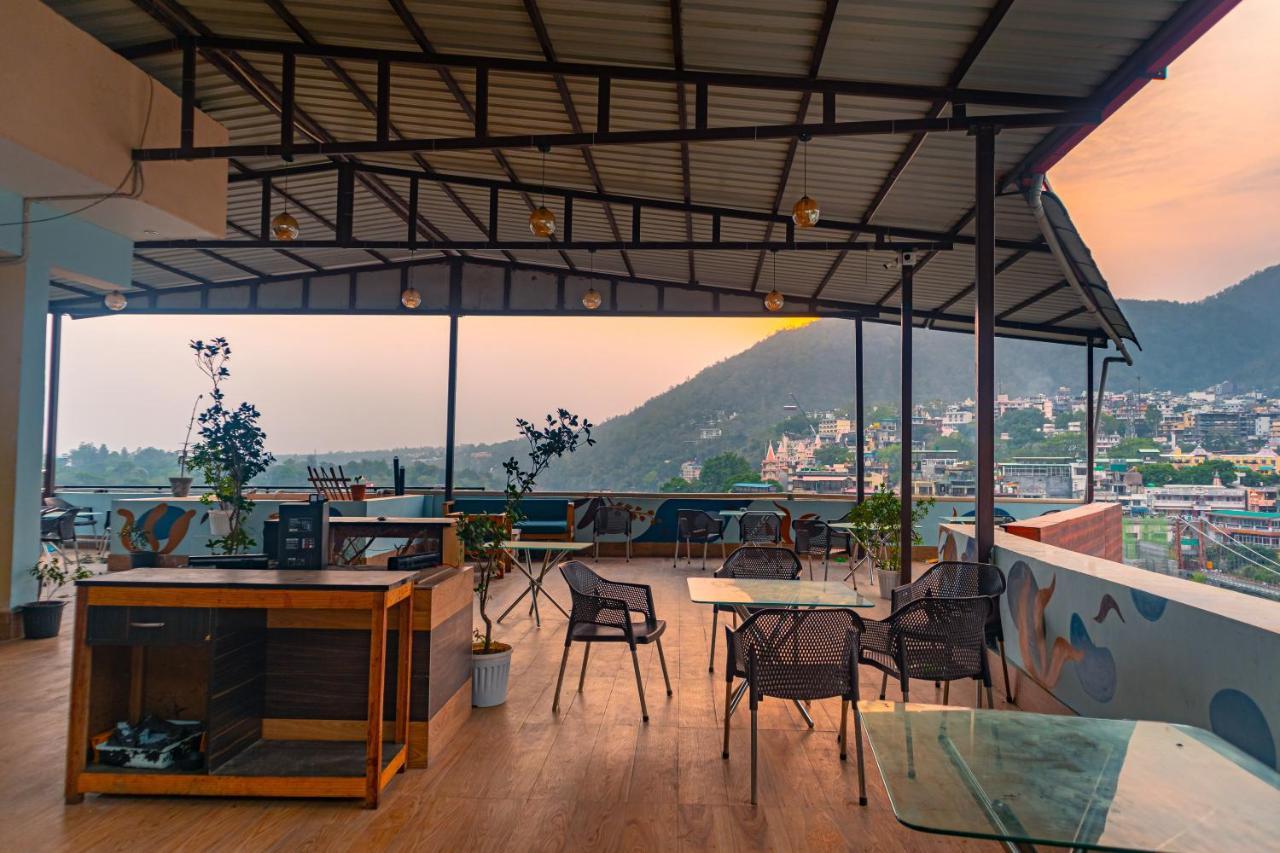 Madpackers Rishikesh 2-0 Hostel ภายนอก รูปภาพ