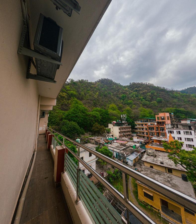 Madpackers Rishikesh 2-0 Hostel ภายนอก รูปภาพ