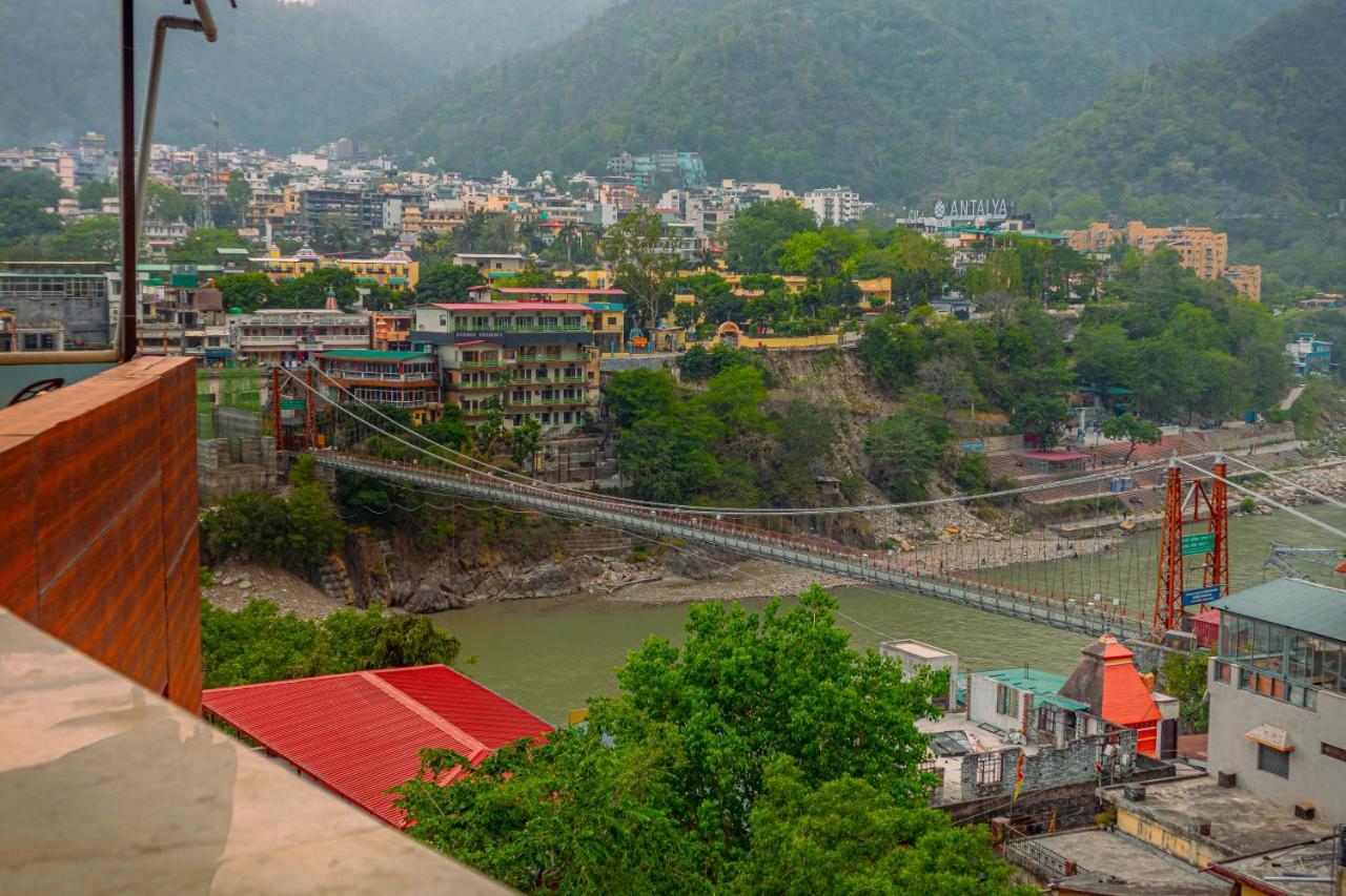 Madpackers Rishikesh 2-0 Hostel ภายนอก รูปภาพ